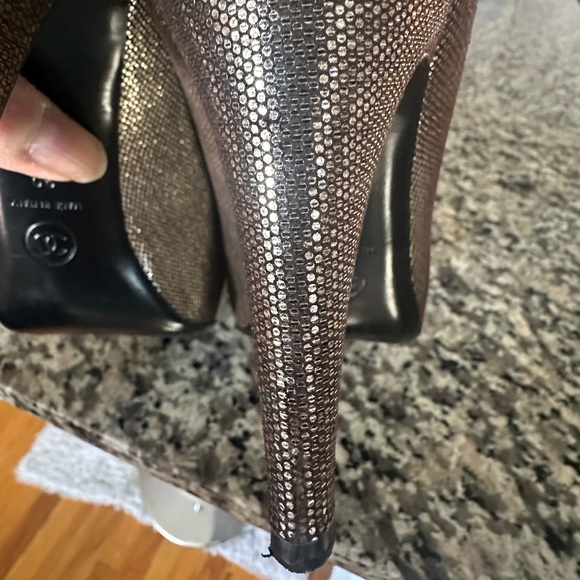 Authentic Chanel Gold Heels Pumps Size 39 - Picture 10 of 13